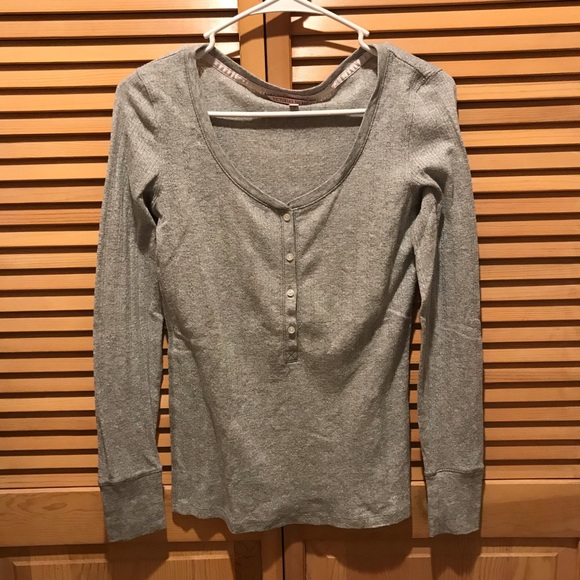 Victoria’s Secret long sleeve top - Picture 1 of 4